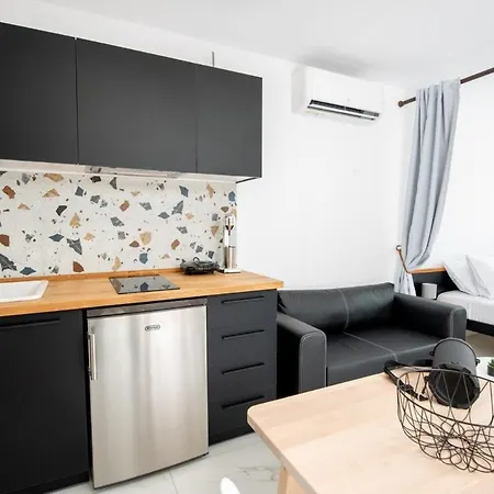 Grand Relax 1 Apartment Zachloritika